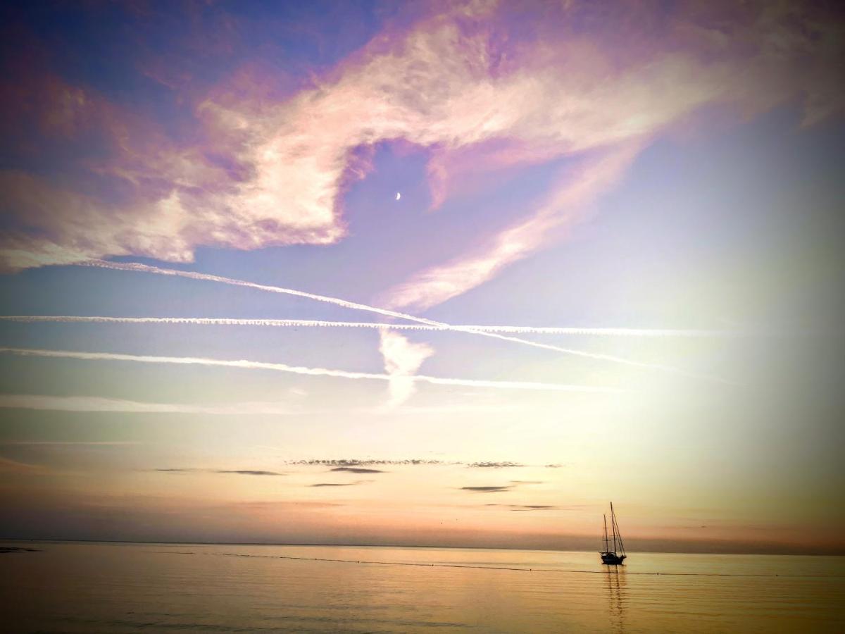 Aria Deluxe Superior 5 Star Apartment, Your Piece Of Heaven By The Sea & Park, With Sea & Park View Novigrad Istria Kültér fotó
