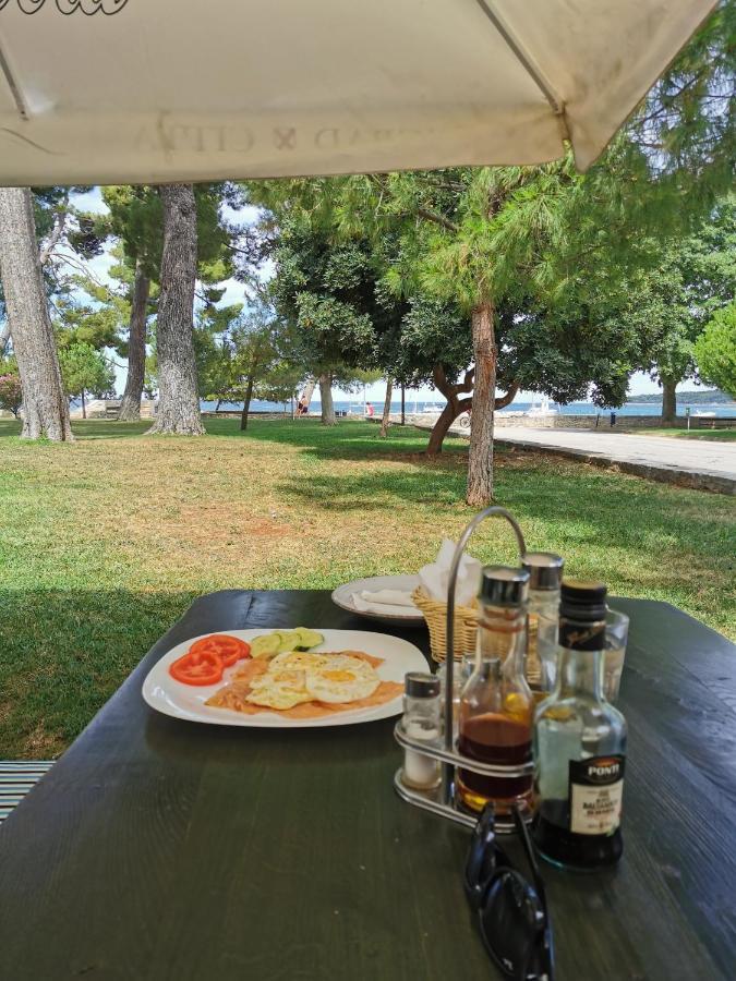 Aria Deluxe Superior 5 Star Apartment, Your Piece Of Heaven By The Sea & Park, With Sea & Park View Novigrad Istria Kültér fotó