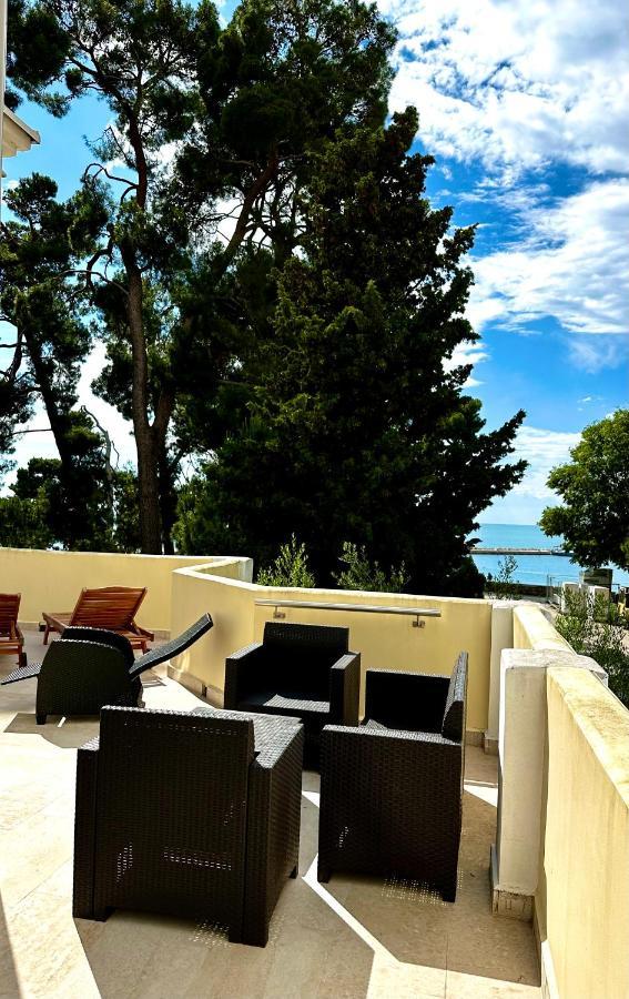 Aria Deluxe Superior 5 Star Apartment, Your Piece Of Heaven By The Sea & Park, With Sea & Park View Novigrad Istria Kültér fotó